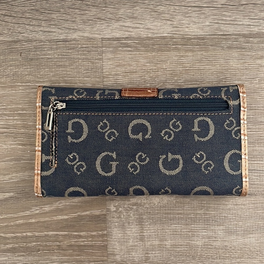 Wallet - Picture 2 of 6